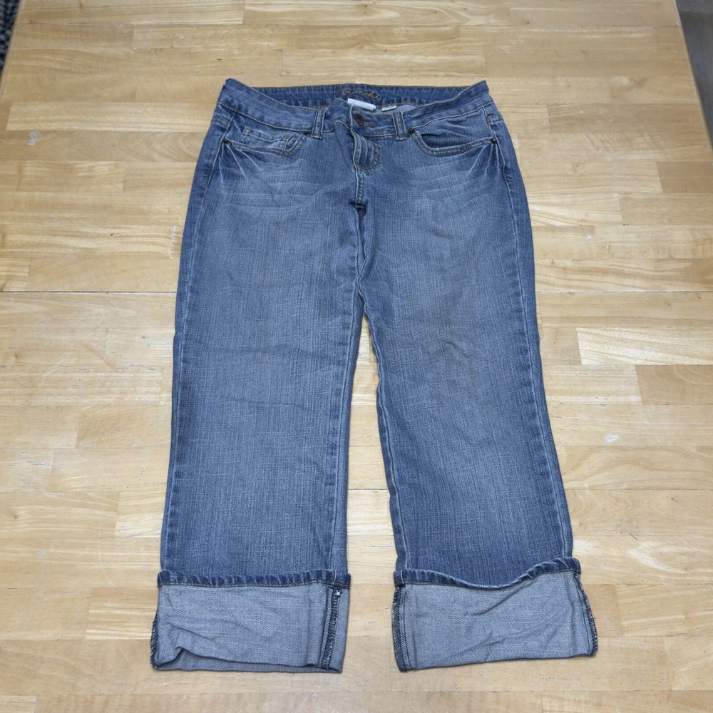 Jordache Women's Jeans DIY Crop Cuffed Stretch Studded Size 9/10 *29x22 Measured